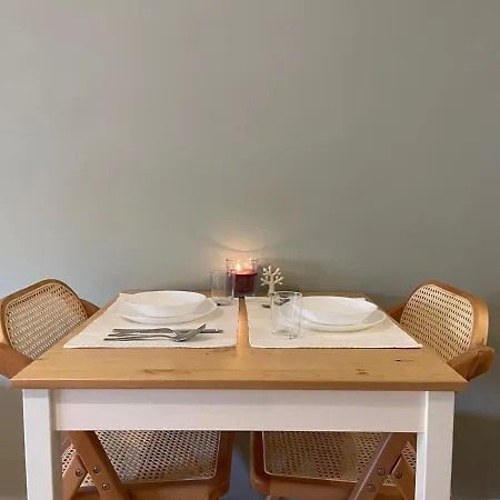 Apartment Cozy By Maura
