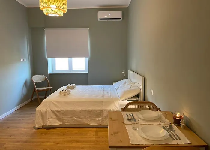 Cozy By Maura Apartman *