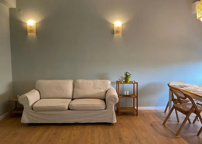 Cozy By Maura Apartman *